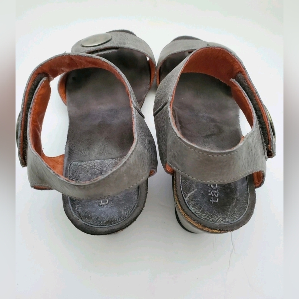 Taos Women’s Carousel 2 Strappy Leather Wedge Sandal In Gray Sz EU 38/US 7-7.5 - Picture 12 of 15